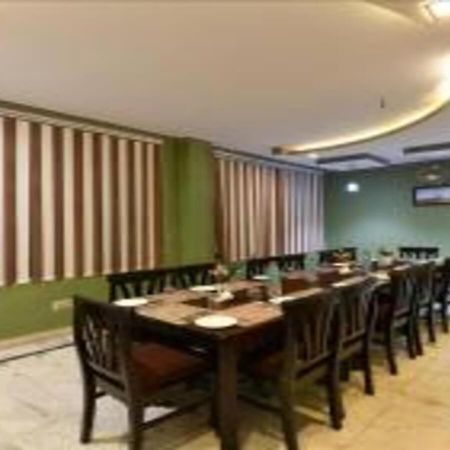 Hotel Chanakya Agra  Eksteriør billede