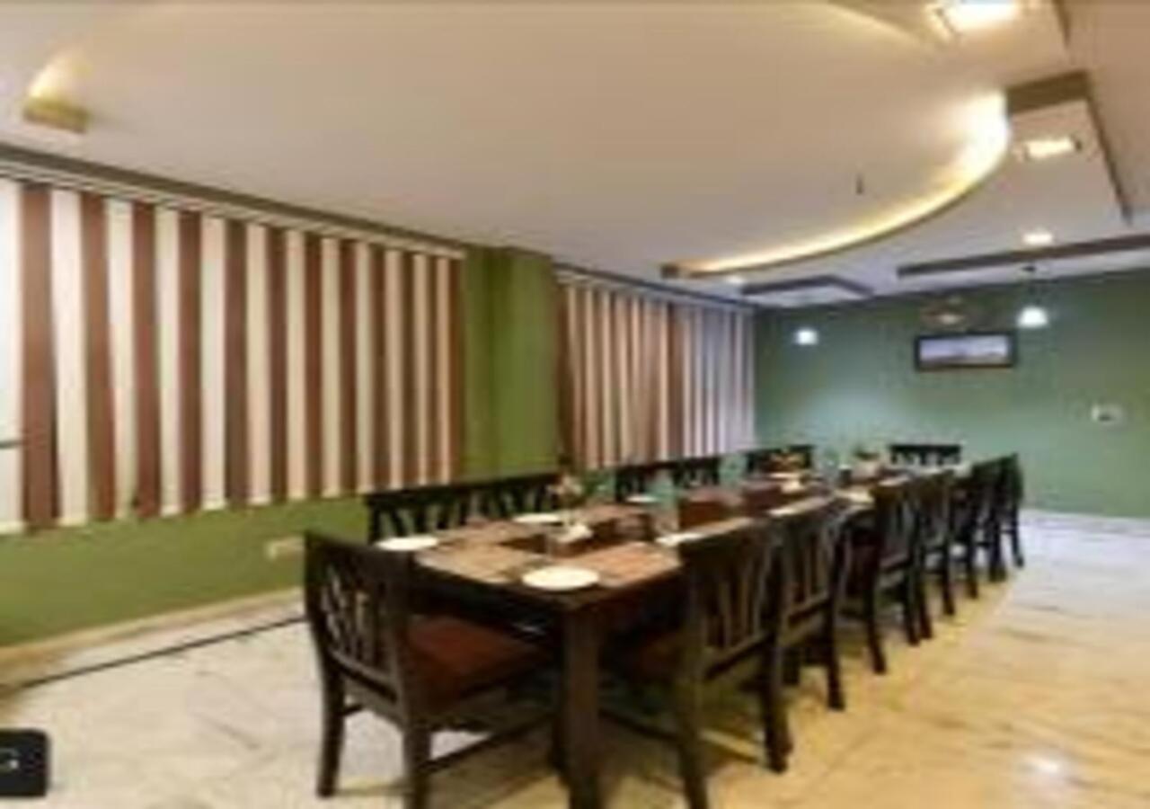 Hotel Chanakya Agra  Eksteriør billede
