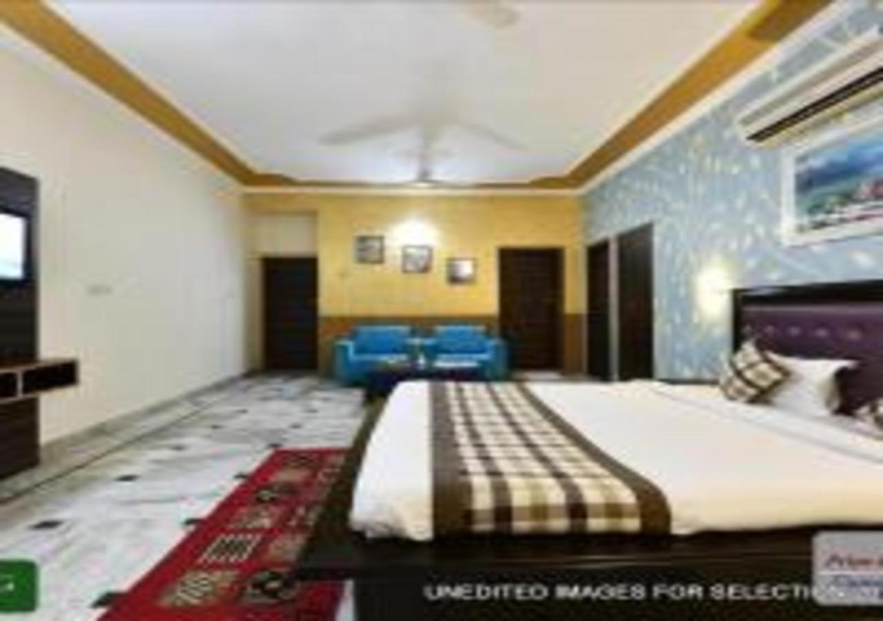 Hotel Chanakya Agra  Eksteriør billede