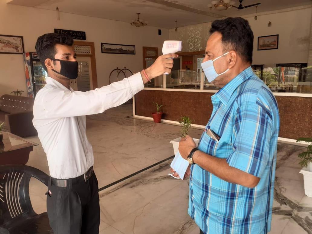Hotel Chanakya Agra  Eksteriør billede