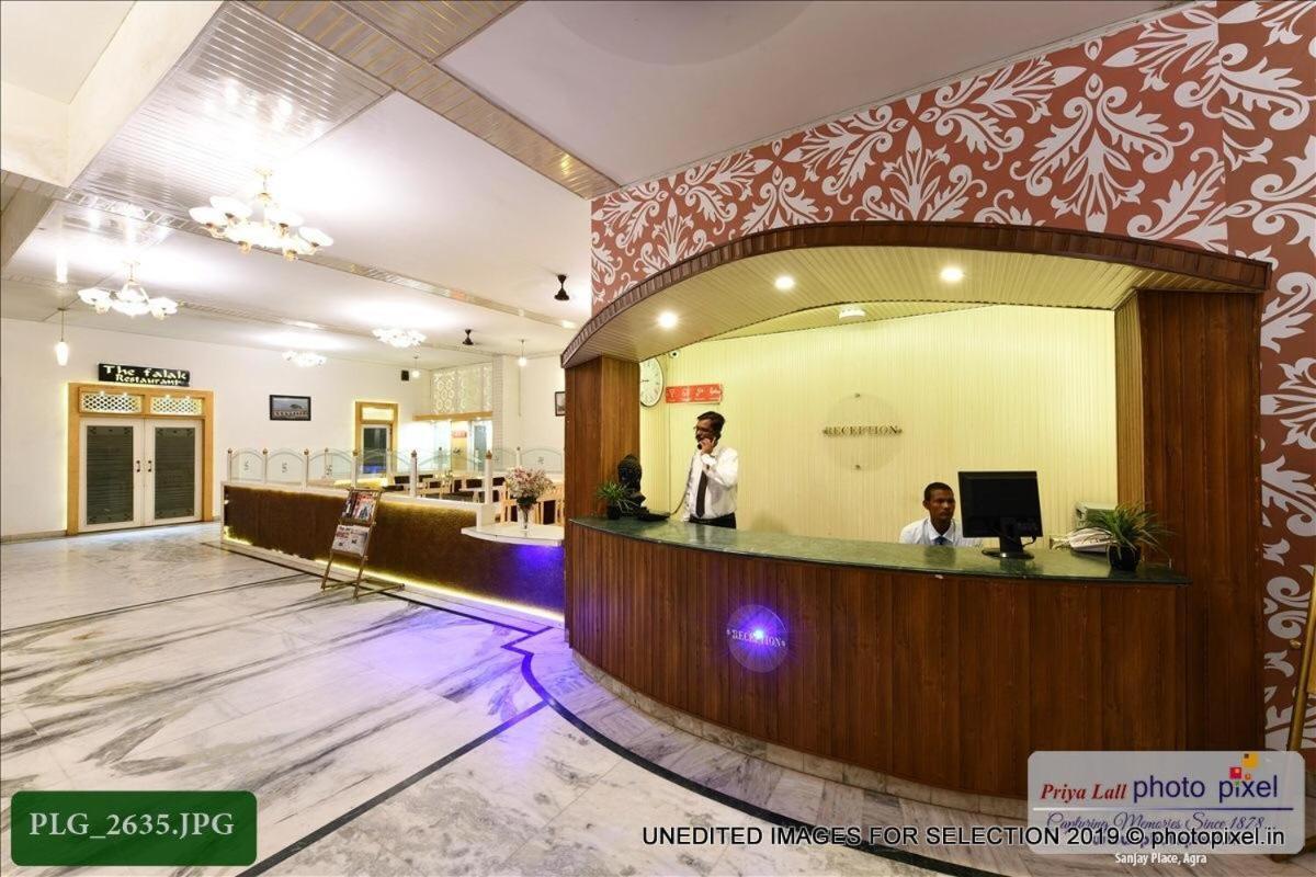 Hotel Chanakya Agra  Eksteriør billede